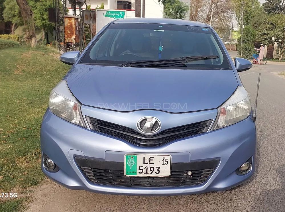 Toyota Vitz 2011 for Sale in Bahawalpur Image-1