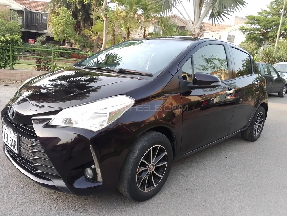 Toyota Vitz 2018 for Sale in Lahore Image-1