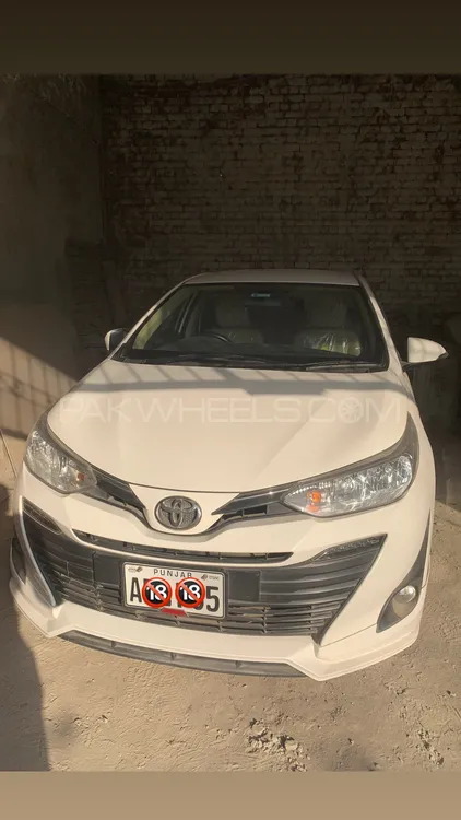 Toyota Yaris Sedan 2020 for Sale in Lahore Image-1