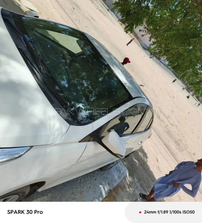 Toyota Yaris Sedan 2023 for Sale in Karachi Image-1