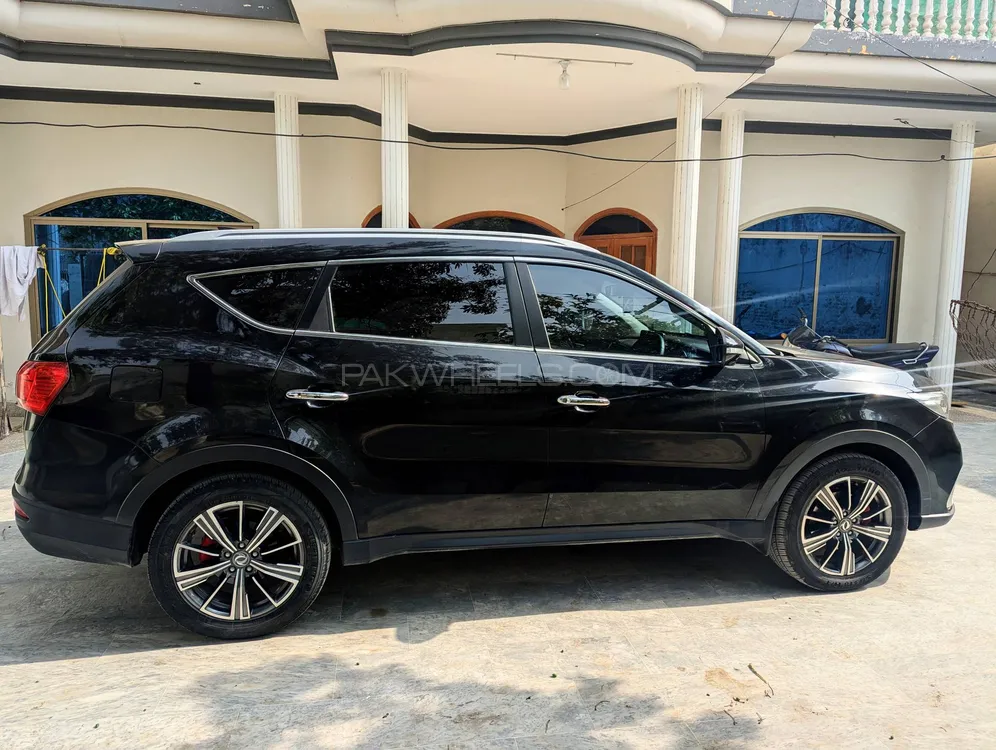 DFSK Glory 580 2022 for Sale in Gujrat DFSK Glory 580 2022 for Sale in Gujrat Image-7