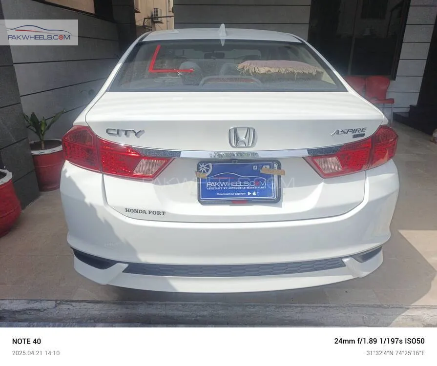 Honda City 2025 for Sale in Lahore Honda City 2025 for Sale in Lahore Image-4