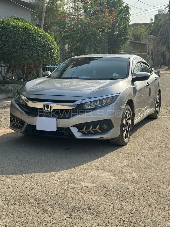 ہونڈا سوک 2016 for Sale in کراچی Image-1