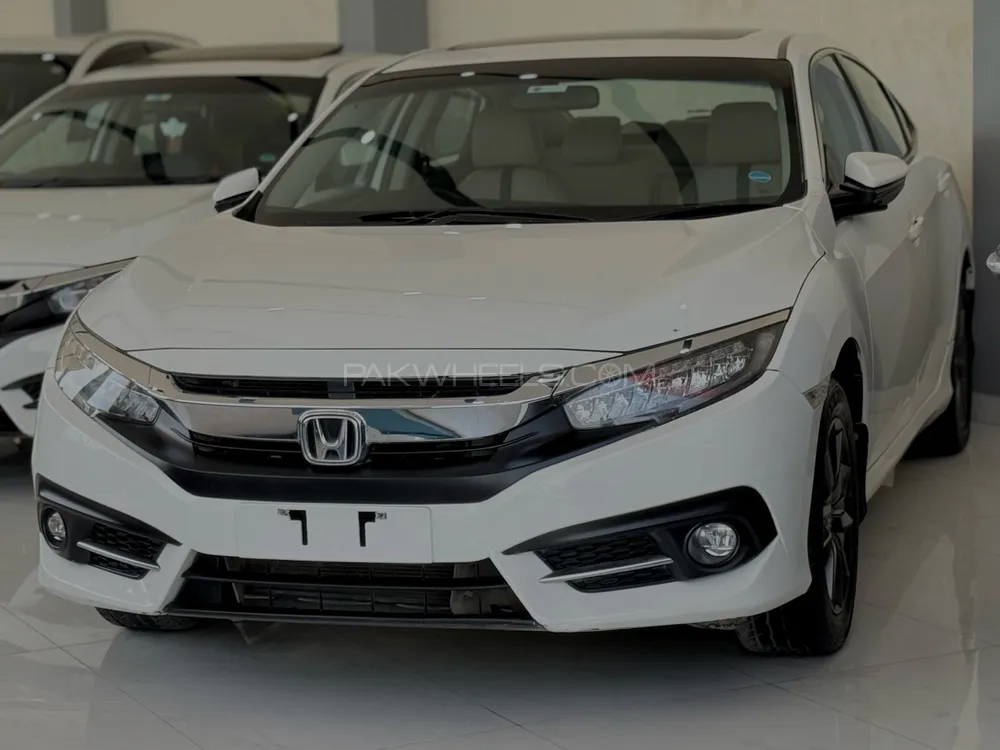 Honda Civic 2021 for Sale in Peshawar Image-1