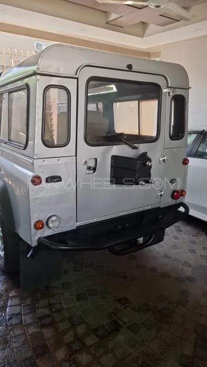 Land Rover Defender 2006 for Sale in Lahore Image-1