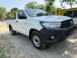 Toyota Hilux 4x4 Single Cab Standard 2.8 2020 for Sale