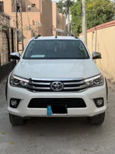 Toyota Hilux Revo V Automatic 2.8 2021 for Sale