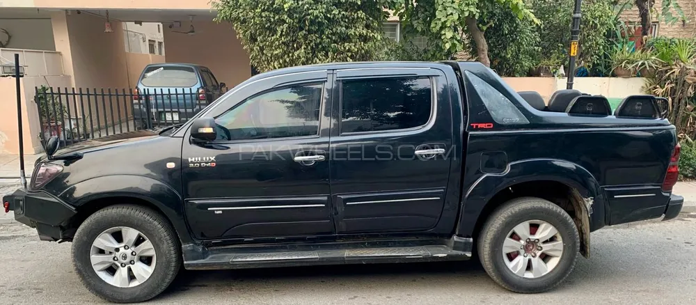 Toyota Hilux 2009 for Sale in Lahore Toyota Hilux 2009 for Sale in Lahore Image-6