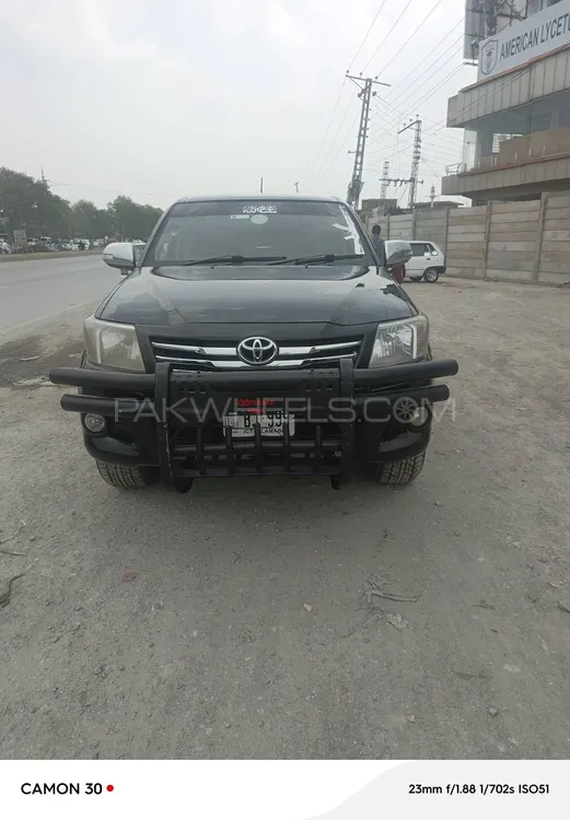 Toyota Hilux 2014 for Sale in Islamabad Image-1