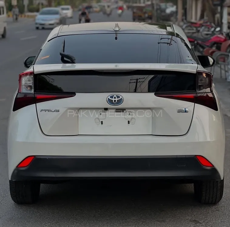 Toyota Prius 2019 for Sale in Lahore Image-1