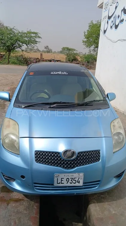 Toyota Vitz 2007 for Sale in Sargodha Image-1