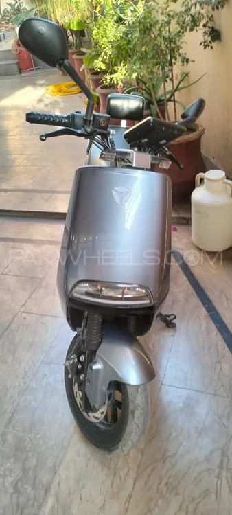 Yadea G5 2024 for Sale Image-1