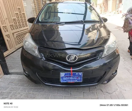 Slide toyota vitz 1 0 f 2012 120399238