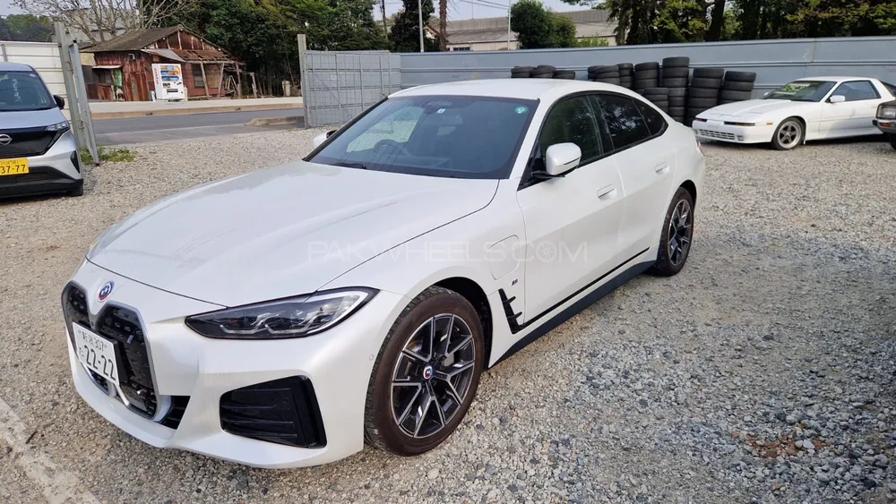 BMW i4 2022 for Sale in Lahore BMW i4 2022 for Sale in Lahore Image-10