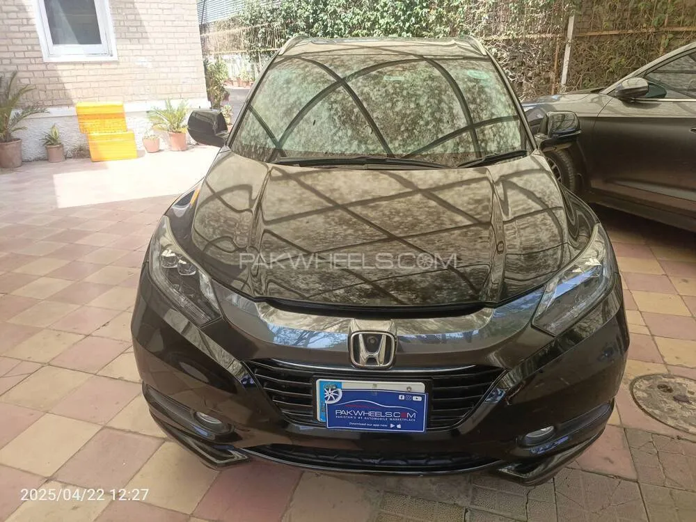 Honda Vezel 2016 for Sale in Islamabad Image-1