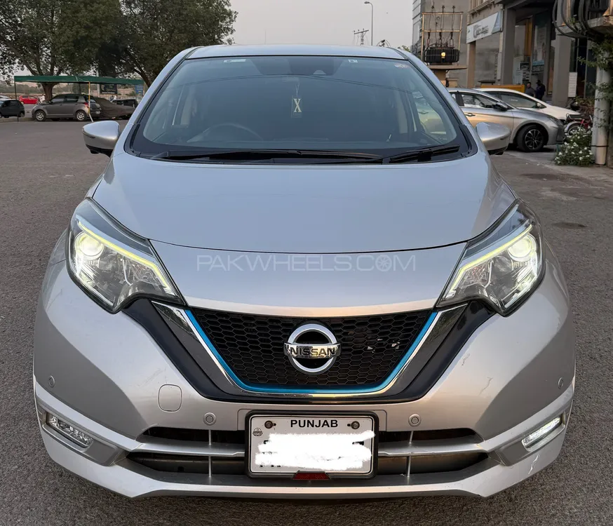 Nissan Note 2019 for Sale in Lahore Image-1