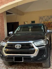 Toyota Hilux Revo V Automatic 2.8 2022 for Sale