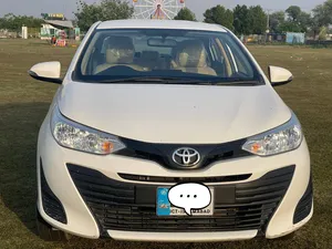 Toyota Yaris Sedan GLI MT 1.3 2022 for Sale