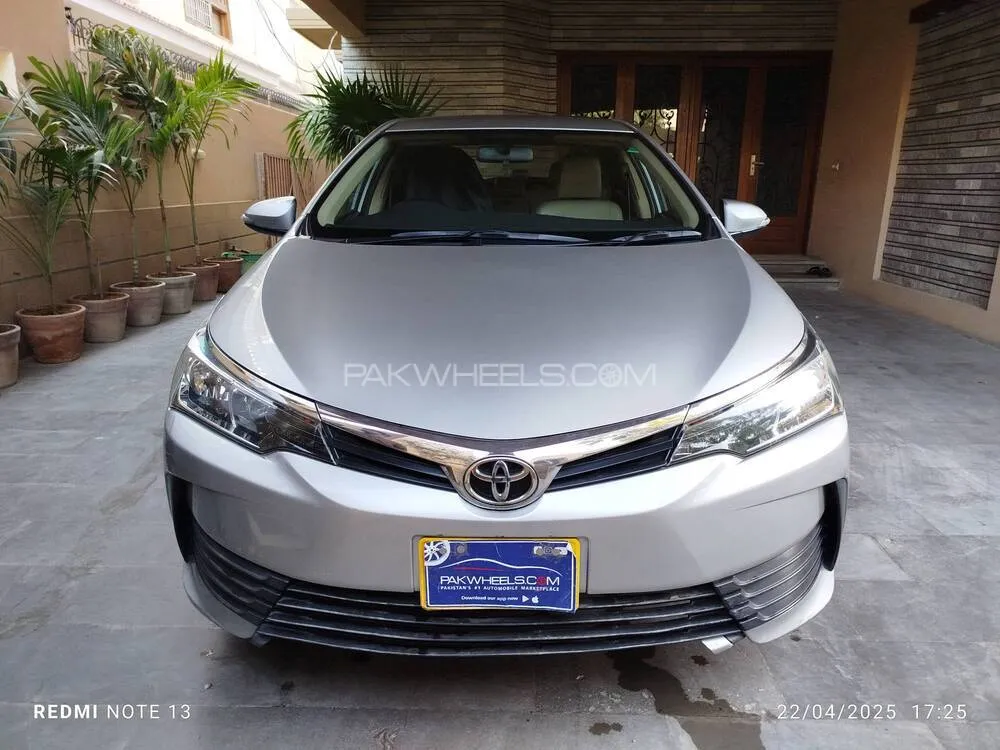Toyota Corolla 2019 for Sale in Karachi Image-1