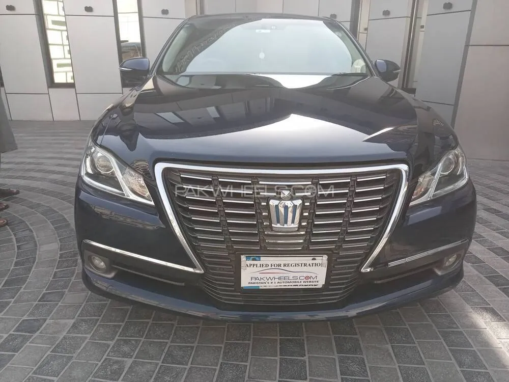 Toyota Crown 2013 for Sale in Faisalabad Image-1