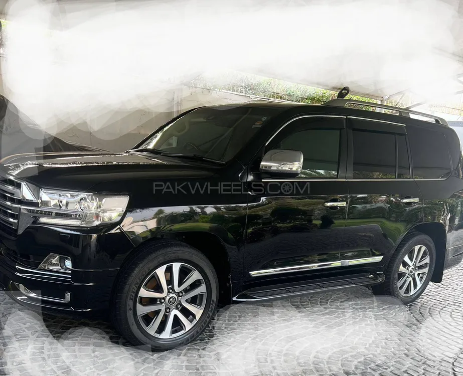 Toyota Land Cruiser 2016 for Sale in Karachi Image-1