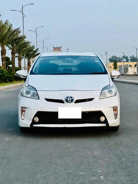 ٹویوٹا پریوس 2014 for Sale in لاہور Image-1