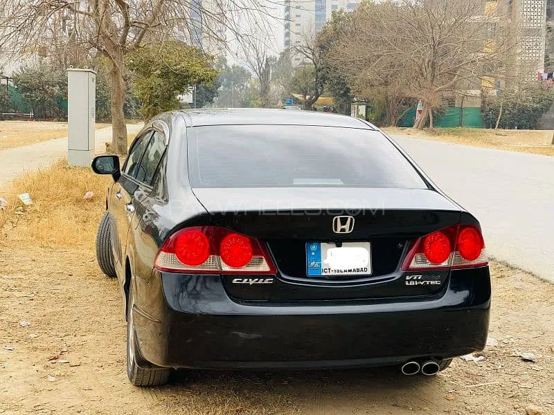 Honda Civic 2010 for Sale in Islamabad Image-1