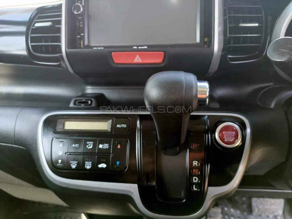Honda N Box 2014 for Sale in Karachi Image-1