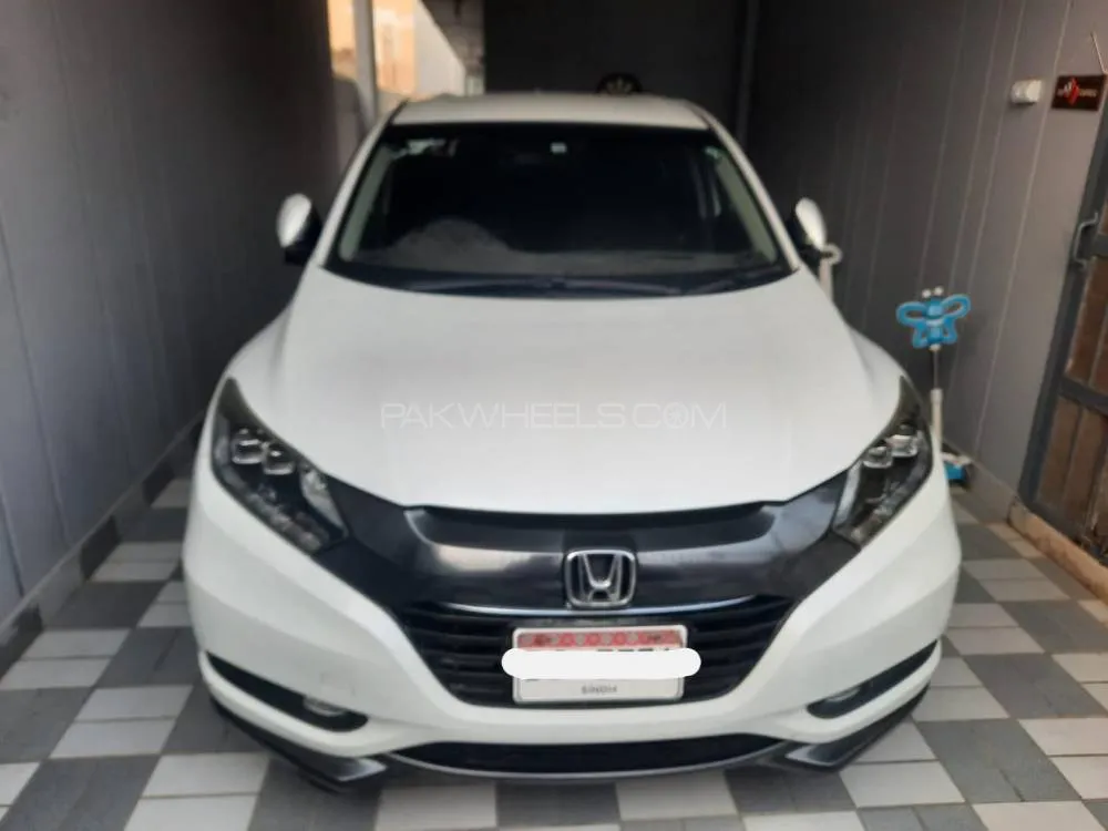 Honda Vezel 2016 for Sale in Karachi Image-1