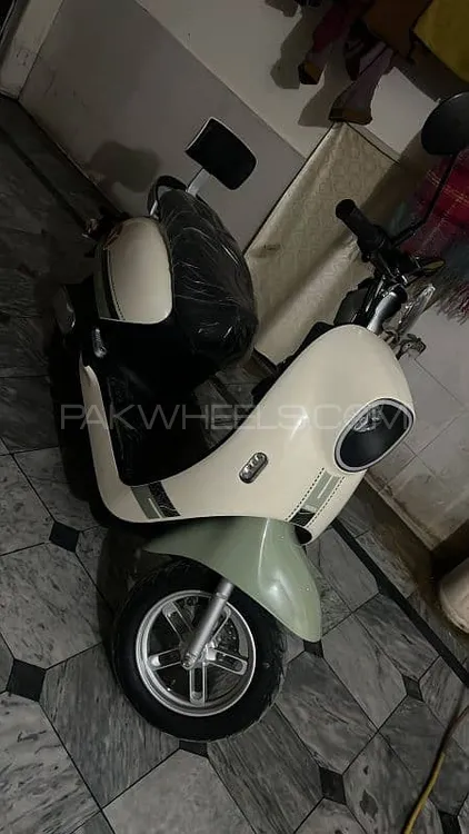 Metro M6 Empower 2025 for Sale Image-1