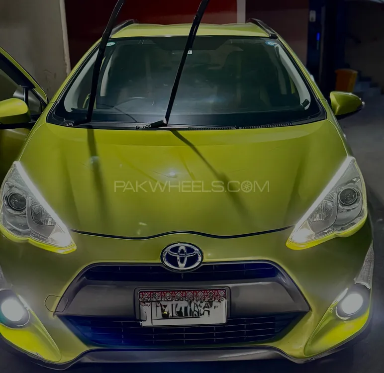 Toyota Aqua 2015 for Sale in Karachi Image-1