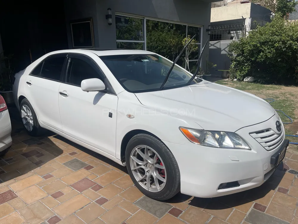 Toyota Camry 2006 for Sale in Lahore Image-1