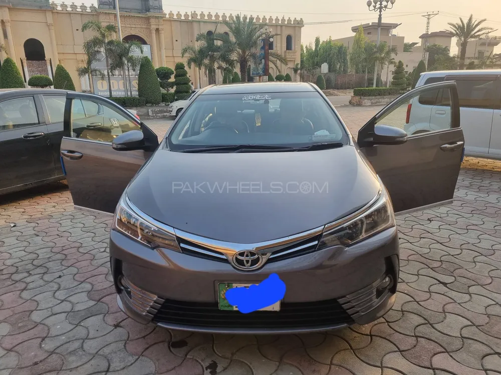 Toyota Corolla 2015 for Sale in Lahore Image-1