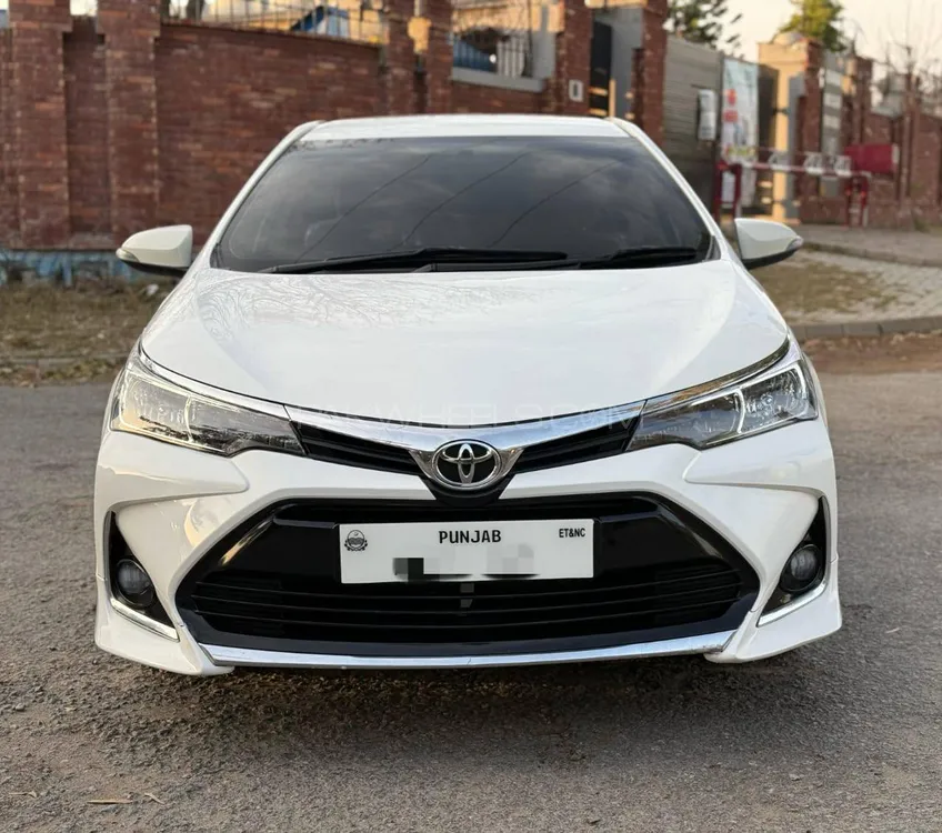 Toyota Corolla 2021 for Sale in Islamabad Image-1