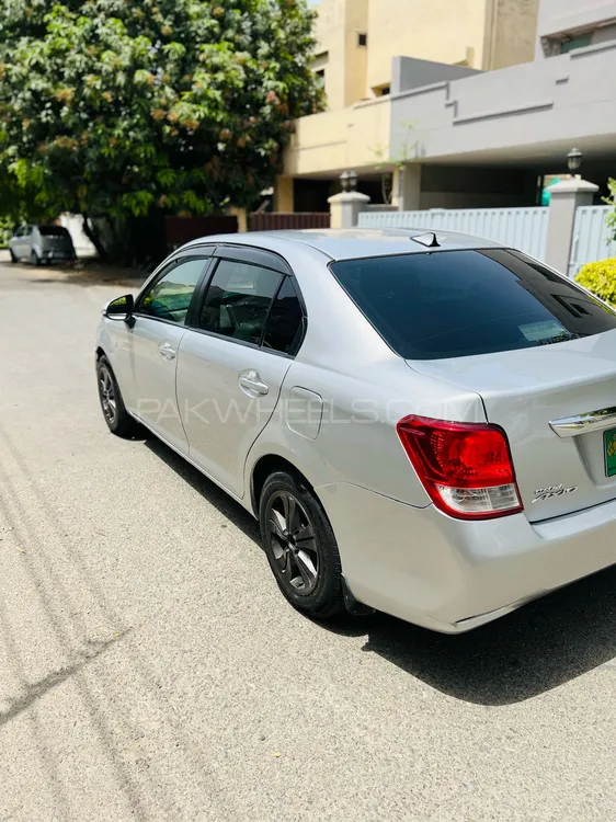 Toyota Corolla Axio 2014 for Sale in Lahore Image-1