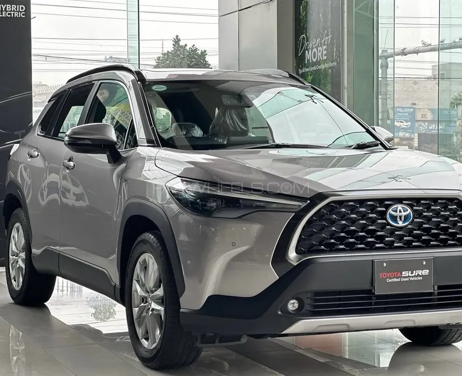 Toyota Corolla Cross 2025 for Sale in Lahore Image-1