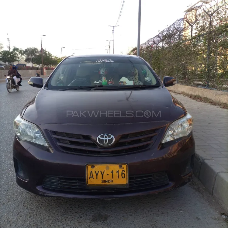 Toyota Corolla 2013 for Sale in Karachi Image-1
