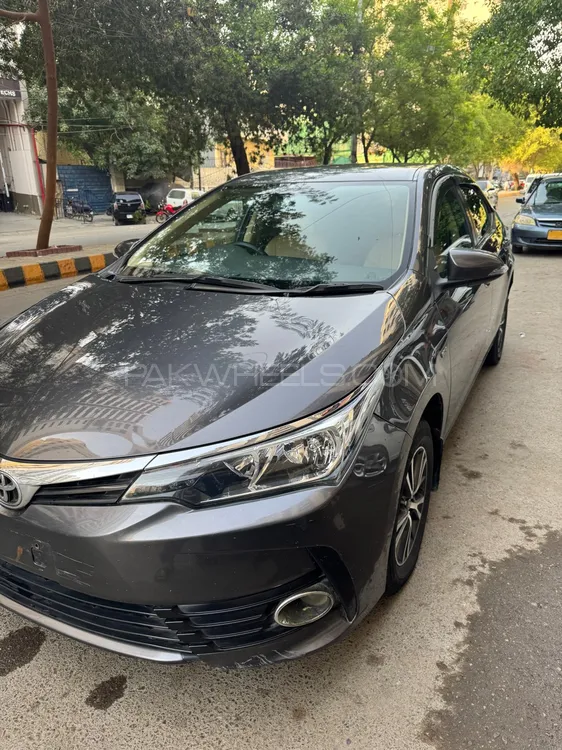Toyota Corolla 2018 for Sale in Karachi Image-1