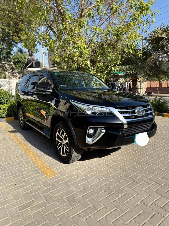 Toyota Fortuner 2019 for Sale in Multan Image-1