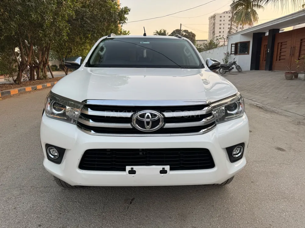 Toyota Hilux 2018 for Sale in Karachi Image-1