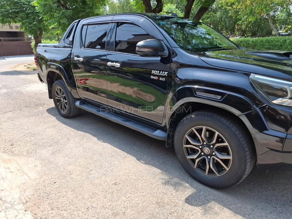 Toyota Hilux 2017 for Sale in Lahore Image-1