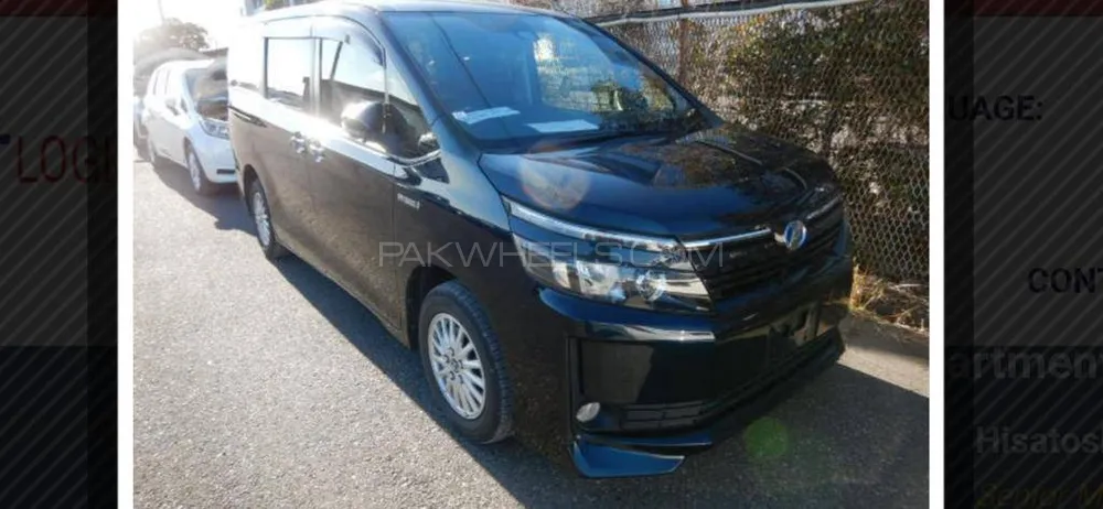 Toyota Voxy 2017 for Sale in Lahore Image-1