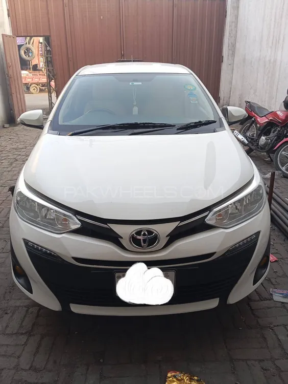 Toyota Yaris Hatchback 2021 for Sale in Lahore Image-1