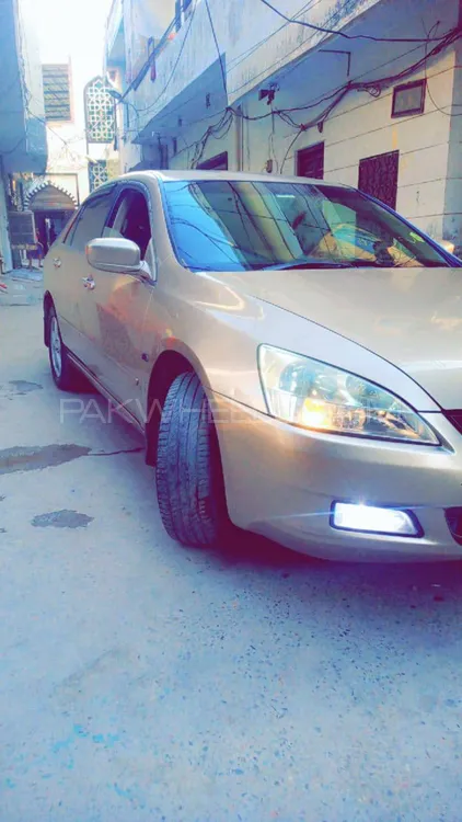 Honda Accord 2005 for Sale in Lahore Image-1
