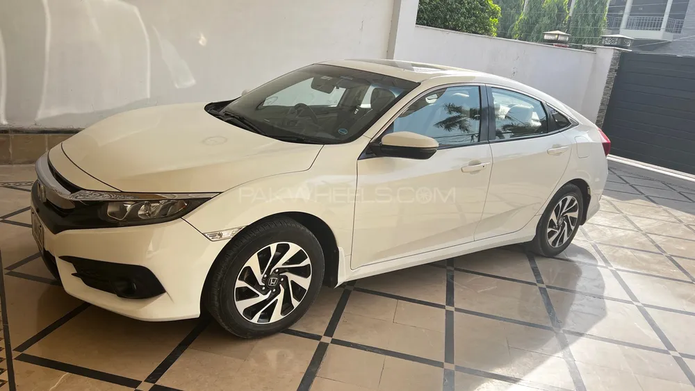 Honda Civic 2017 for Sale in Faisalabad Image-1