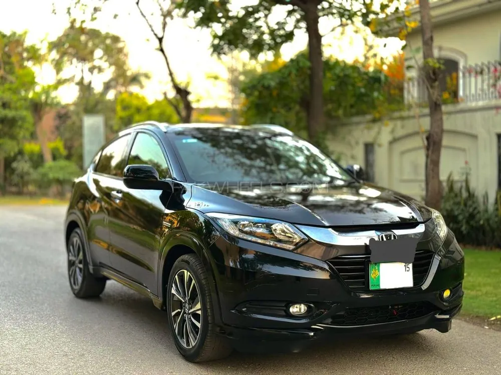 Honda Vezel 2015 for Sale in Lahore Image-1