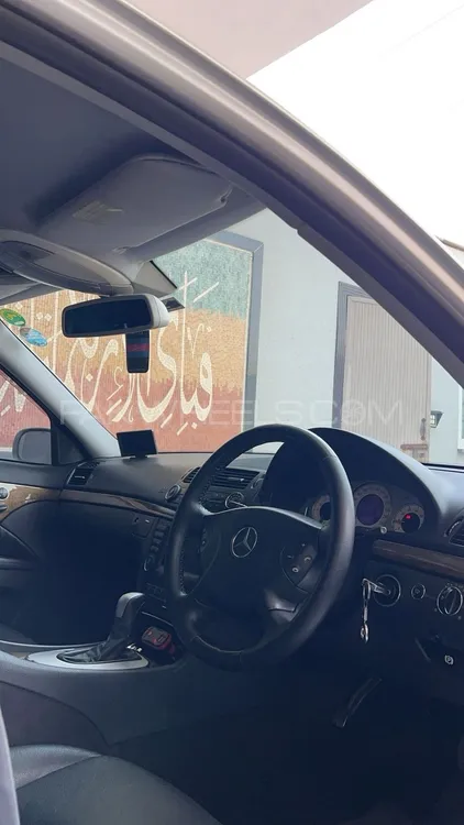 مرسڈیز بینز ای کلاس 2004 for Sale in فیصل آباد مرسڈیز بینز ای کلاس 2004 for Sale in فیصل آباد Image-7