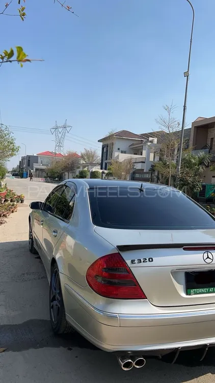 مرسڈیز بینز ای کلاس 2004 for Sale in فیصل آباد مرسڈیز بینز ای کلاس 2004 for Sale in فیصل آباد Image-6