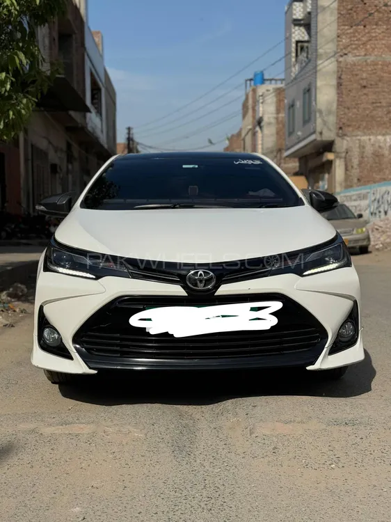 Toyota Corolla 2019 for Sale in Faisalabad Image-1