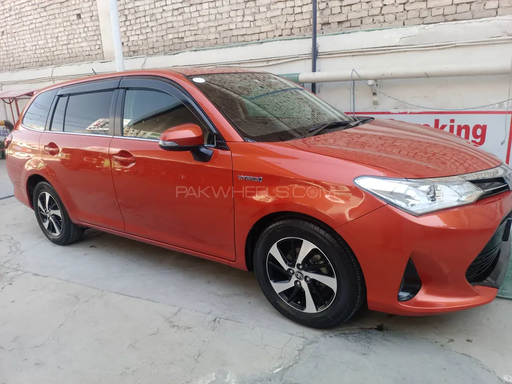 Toyota Corolla Fielder 2018 for Sale in Peshawar Image-1